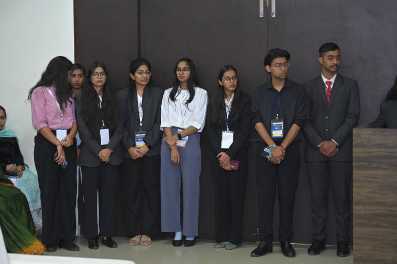 Student volunteers of the 3rd ICETMP on stage